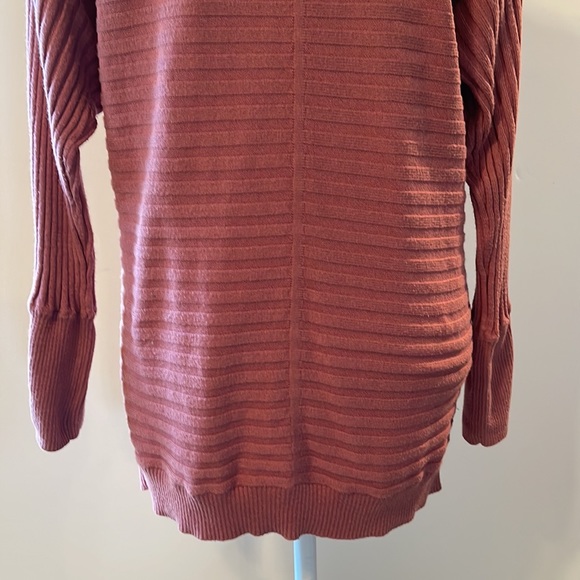 NWOT New York & Company Soho Jeans Sweater - Picture 11 of 16